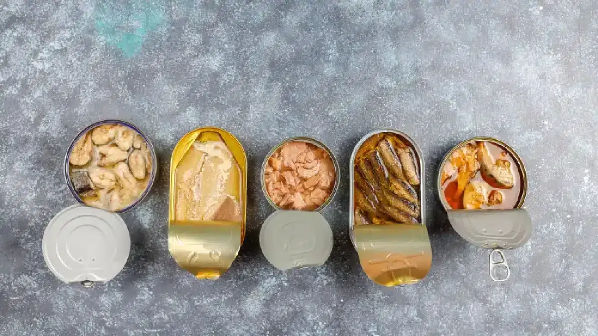 Ingeblikt voedsel als tijdcapsule laat ecologische stabiliteit in de Stille Oceaan zien